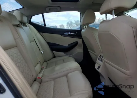 2018 Nissan Maxima Platinum z USA, uszkodzony, nr VIN 1N4AA6AP4JC395192